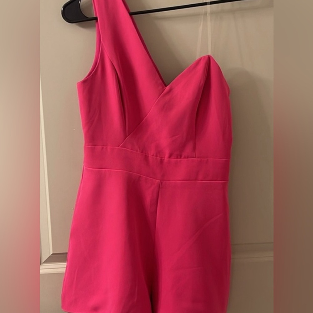 Size small boutique pink romper from Do+Be - one shoulder